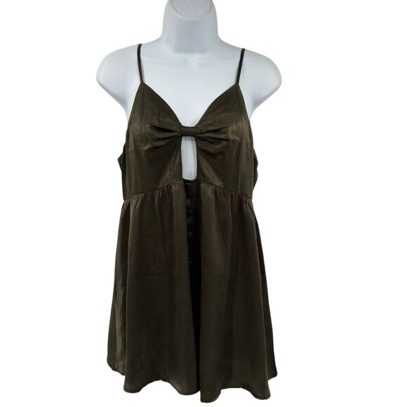 Hommage Satin Olive Green Romper Cutout Open Back Shorts Jumpsuit Sz L - Picture 2 of 9